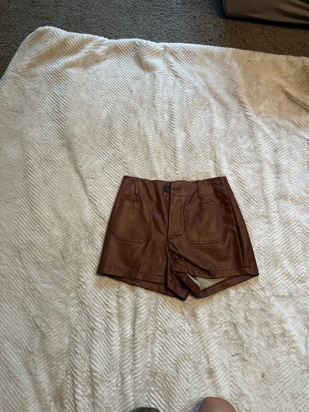 MAUVE FAUX LEATHER HIGH WAISTED SHORTS